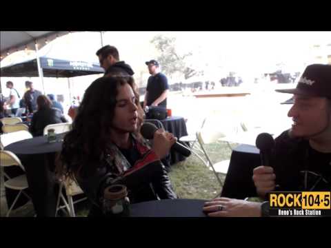 Rock 104.5 Live